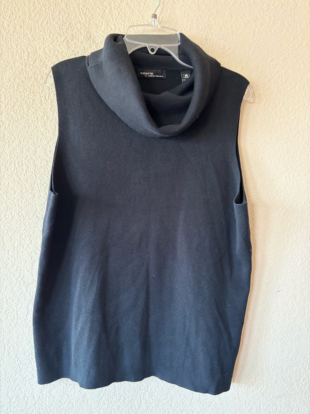 Valerie by Valerie Stevens black sleeveless cowl neck top 100% Cotton XL